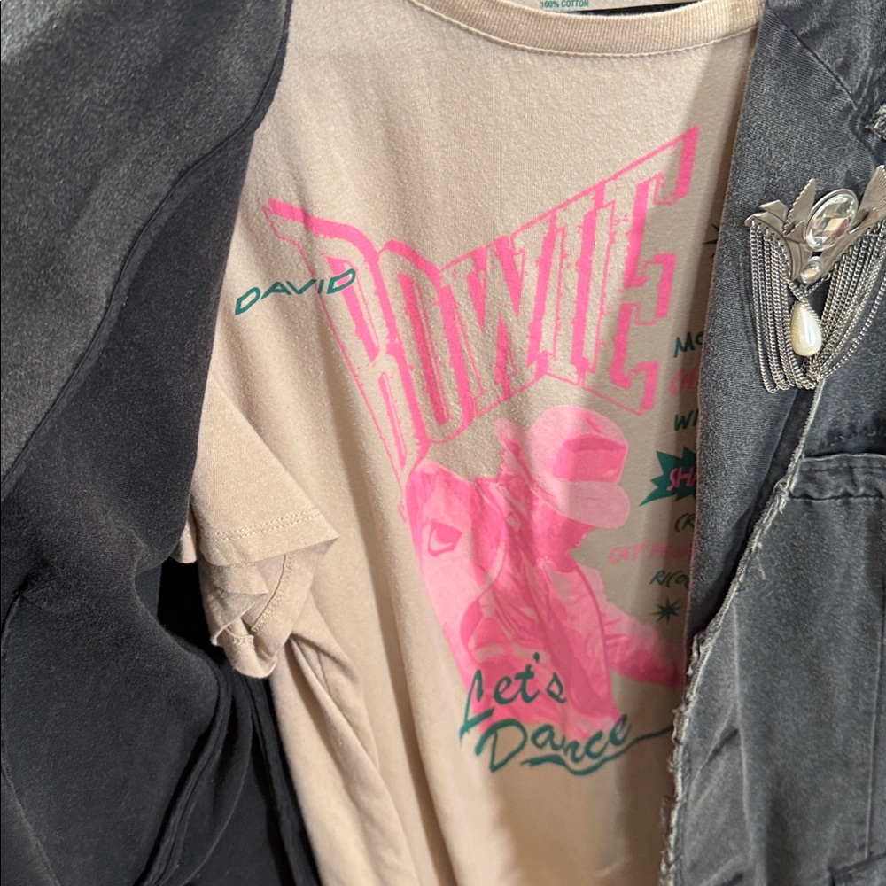 Vintage Pop Icon Distressed Jacket - Picture 3 of 8